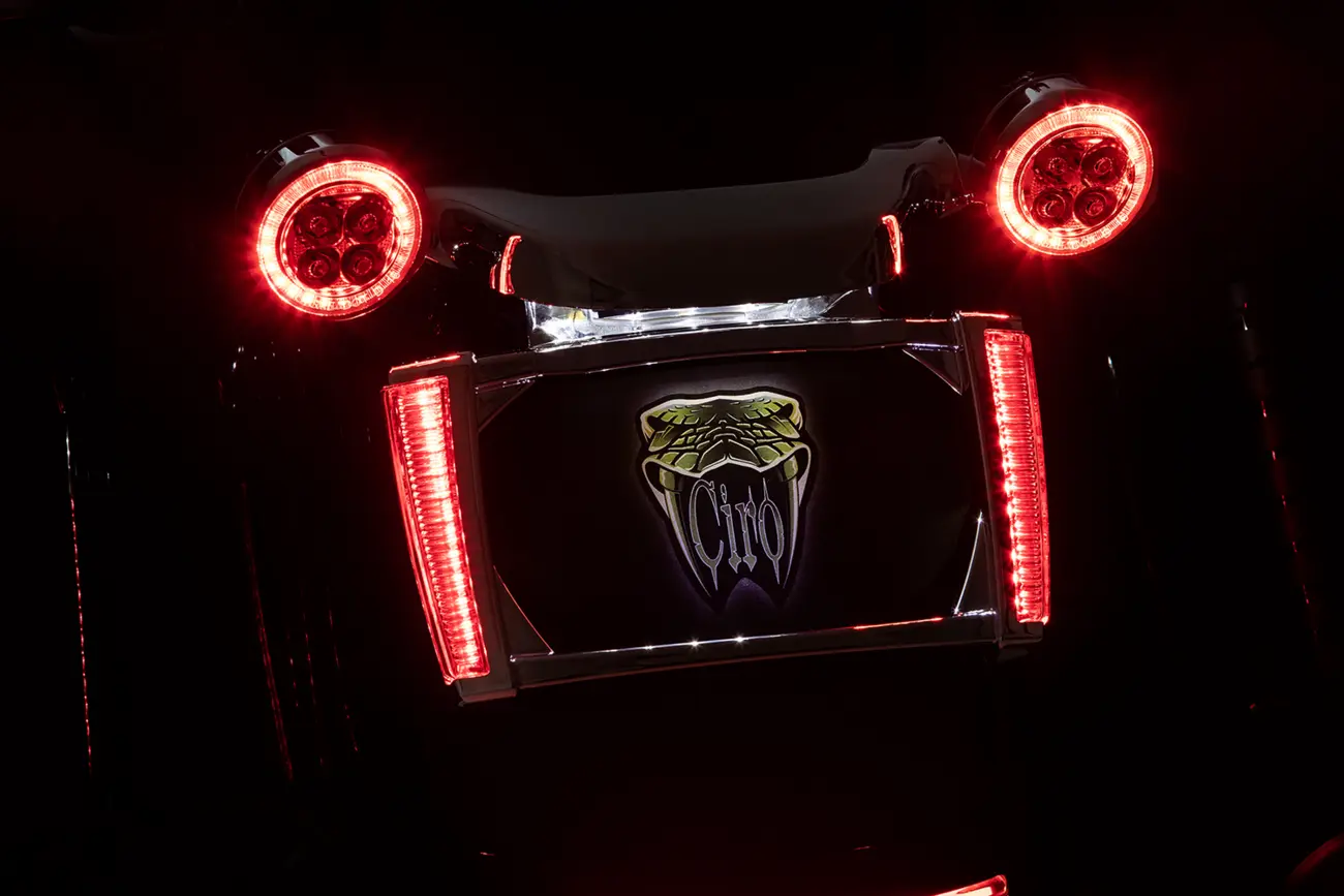 FRAME LP W/LEDS CHR/SMK