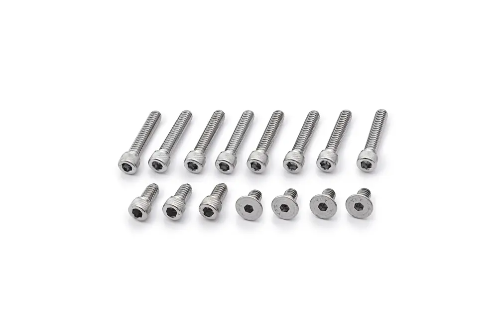 SET OF SCREWS