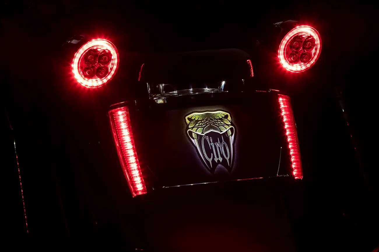 FRAME LP W/LEDS BLK/RED
